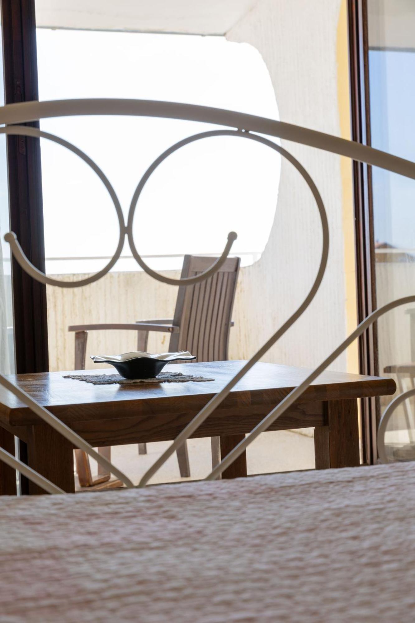 Apartmani Trlaja Vodice Exterior foto